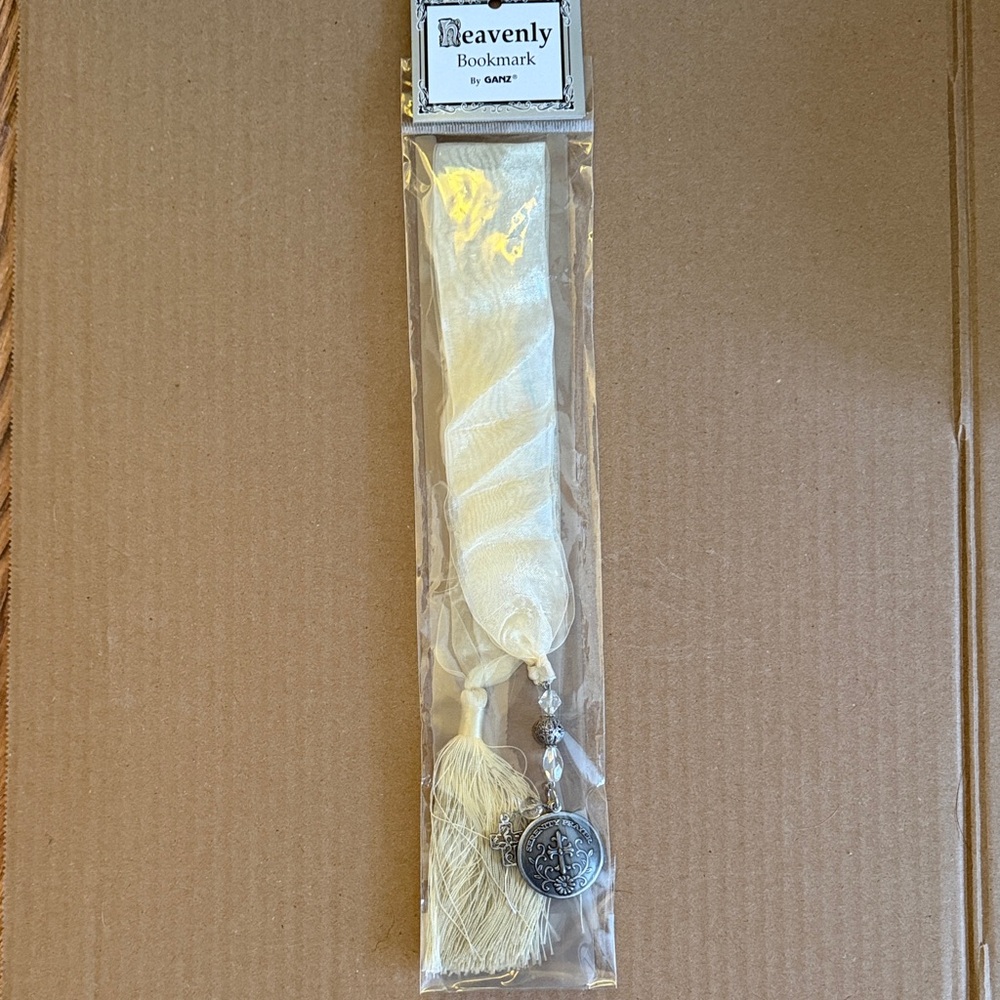 GANZ Cream Heavenly Bookmark with Silver Charm